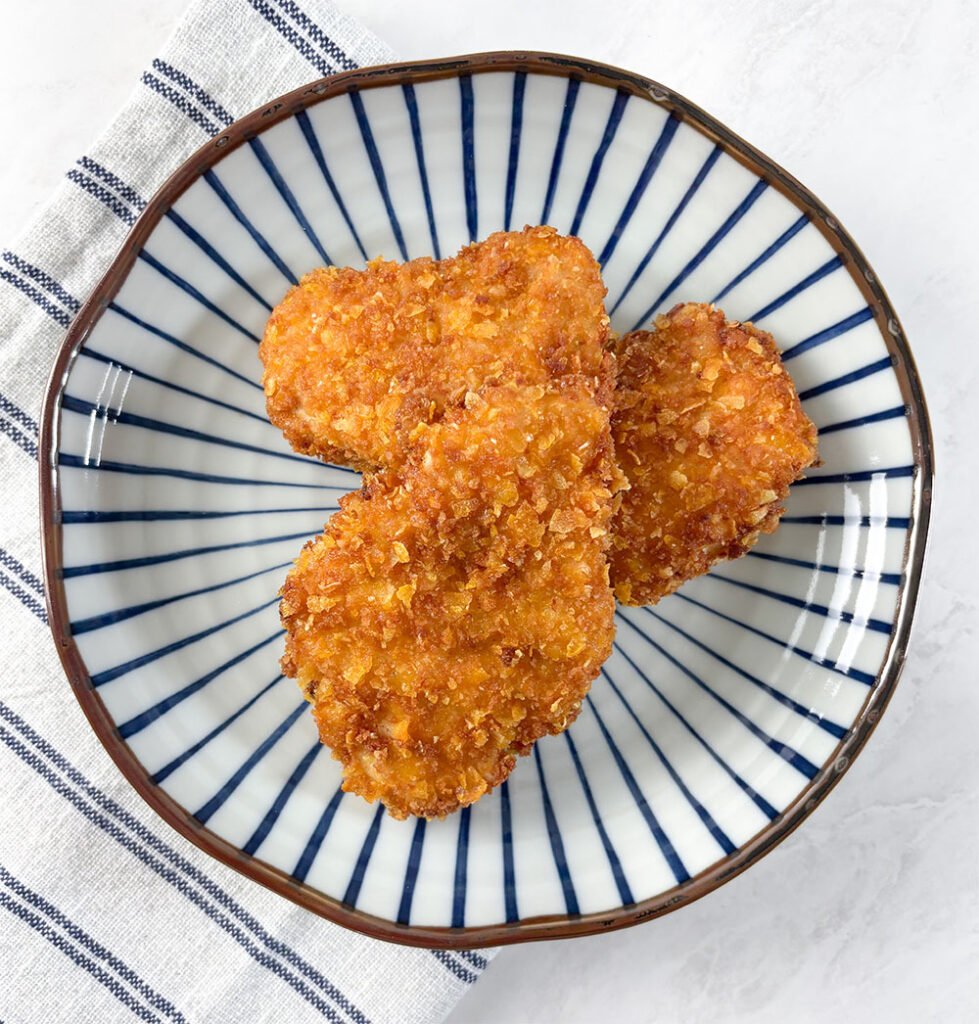 Visão frontal do frango crocante sem glúten