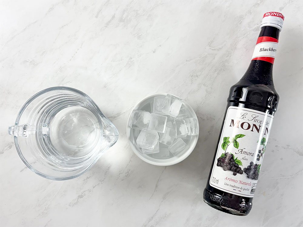 visão dos ingredientes para fazer a soda italiana